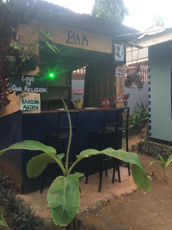 Ava Garden Backpackers Apartment Mto wa Mbu Exterior foto